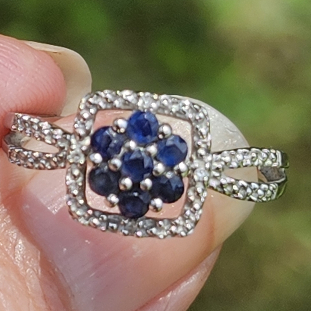 10kt gold Sapphire diamond flower design white solid gold